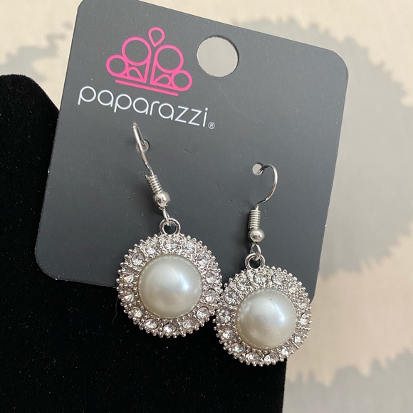 Jewlery Set for Prom - Picture 6 of 7